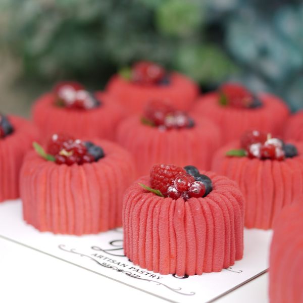 DeLis Pastry Pet godina stvarao je slastice za vjenčanja, a danas spaja profinjen izgled i okuse rodne Slavonije