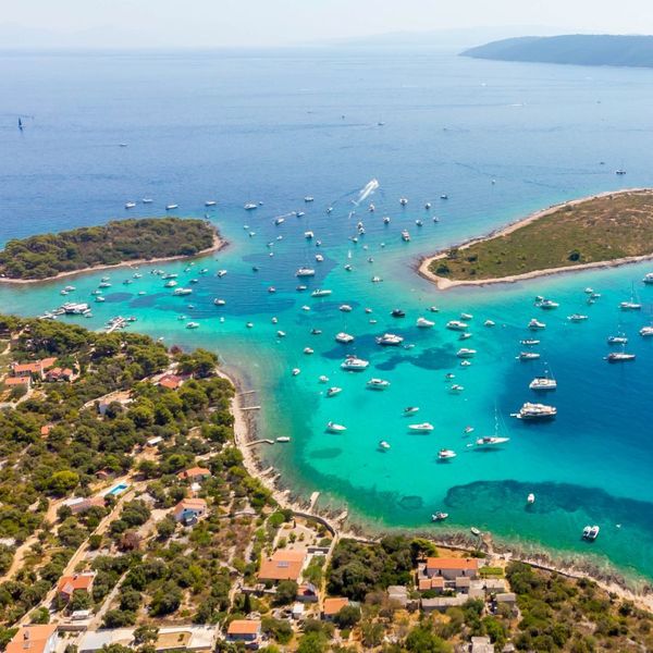Hrvatska Plava laguna: Uvala čudesnih boja čije ime stranci ne mogu izgovoriti