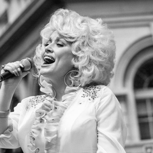 Život Dolly Parton: Od siromaštva do statusa milijunašice