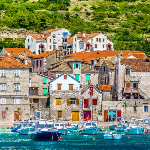 Znate li koji je grad zimi najtopliji u Hrvatskoj? Čarobno mjesto ribara i "zlatne čokolade" danas slavi svoj dan