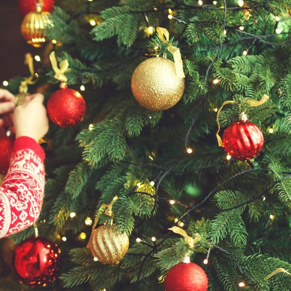 Priča o jednom od najljepših dijelova blagdana: Zašto uopće kitimo božićno drvce?