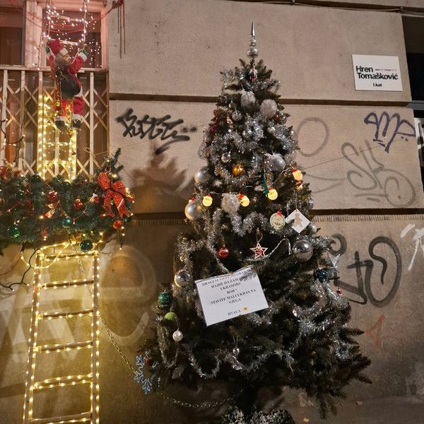 Advent u Lopašićevoj u Zagrebu