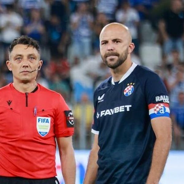 Fotografija Bojana Zobenice: Pomoćni sudac derbija navijao na utakmici Dinama