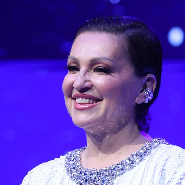 Nina Badrić u visokim lakiranim čizmama