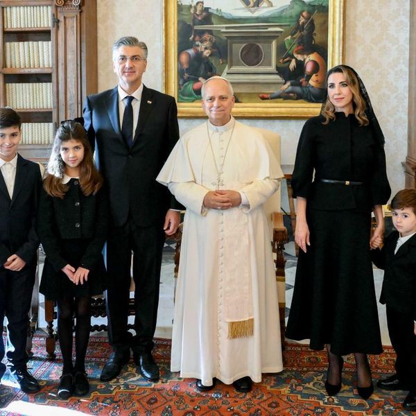 Ana Maslać Plenković u crnom izdanju kod Pape Lava XIV