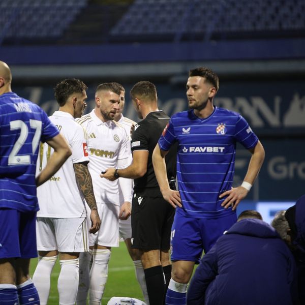 Modra bombonjera Torcidi: Hajduk zakočili vlastiti navijači, Dinamo ipak može žaliti