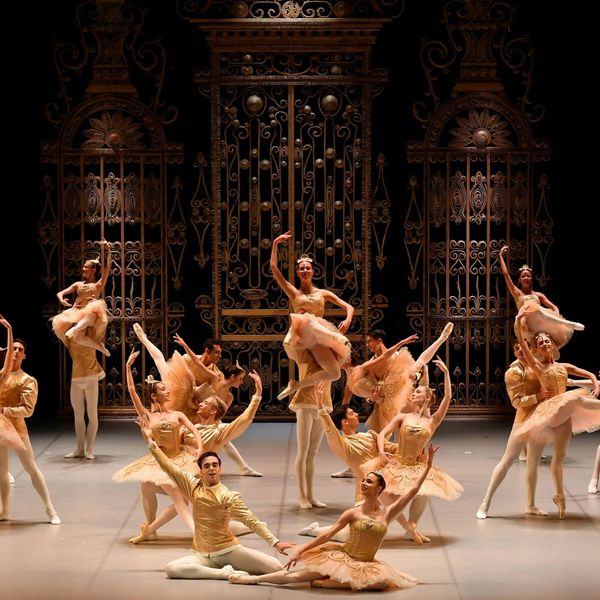 Prijenos baleta "Orašar" na velikom ekranu ispred HNK-a u Zagrebu