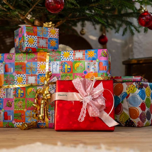 30 hrvatskih tvrtki upitali smo kolike božićnice isplaćuju. Neke daju i 13. plaću