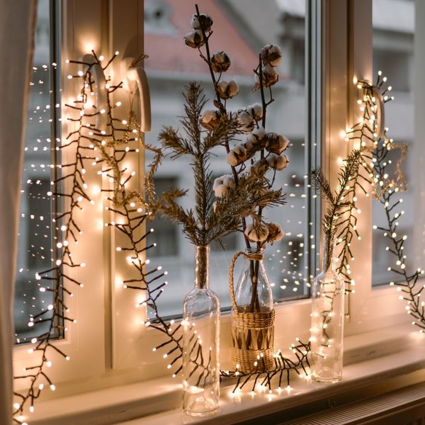 Osam ideja za ukrašavanje doma božićnim lampicama