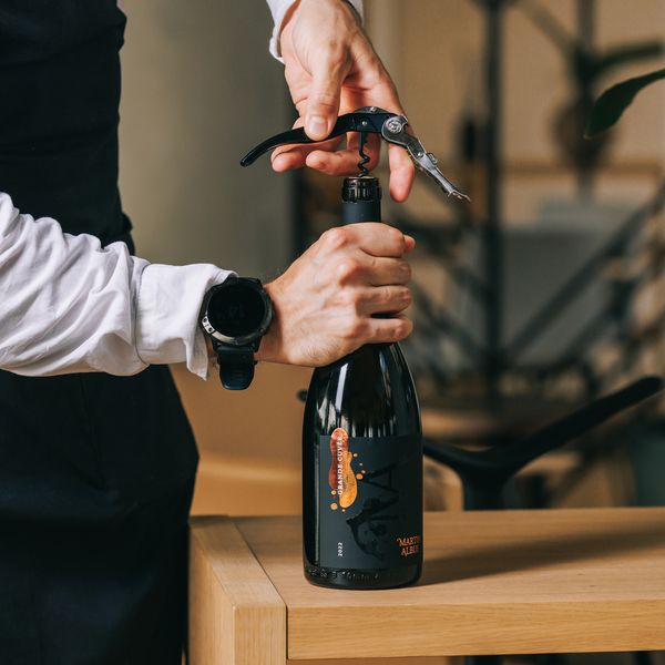 Za svakodnevni užitak i posebne prilike: Čaša slavonskog vina koju ćete poželjeti ponovno natočiti