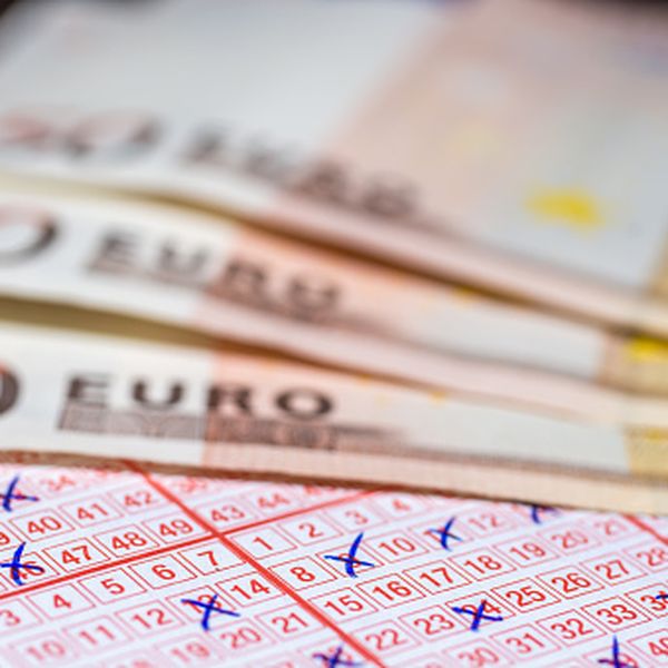 Sretni igrač osvojio nevjerojatan iznos na Eurojackpotu: Evo kamo ide ogromnih 120 milijuna eura