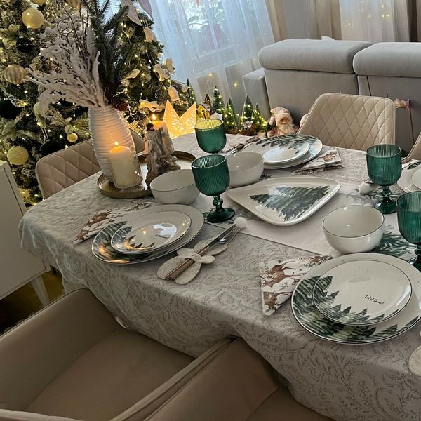 Blagdanski stolovi čitateljica Zadovoljne 2025.