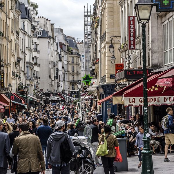 Kazna za glasno pričanje na mobitel u Francuskoj