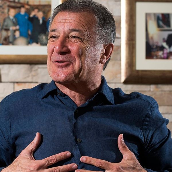 Zdravko Mamić s kćerima zagrljen plesao na pjesmu ''Ličiš na moga oca''