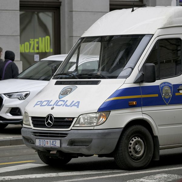 Sandra Benčić: Policija je ušla u prostorije Možemo!