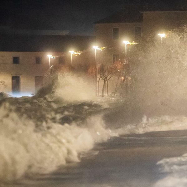 Kaštela potopljena zbog orkanskog juga