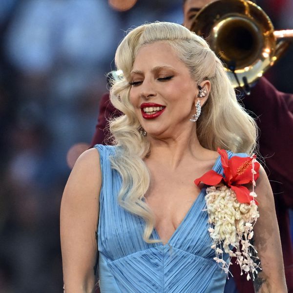 Lady Gaga u haljini brenda Luar na Super Bowlu