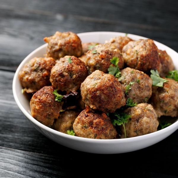 Bez prženja, bez nereda i savršeno meke: Talijanske mesne okruglice iz pećnice