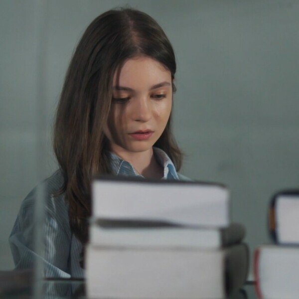 Tajne prošlosti: Pronašla je dokumente koje nije smjela, a za sve je kriva njezina majka