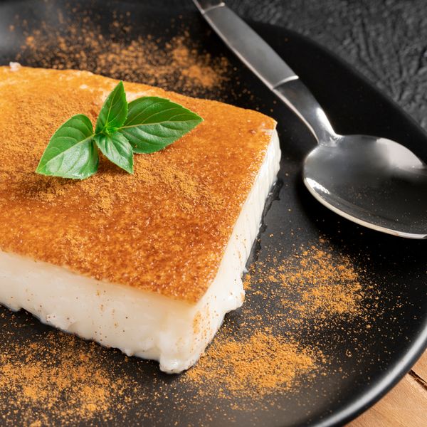 Turci ga obožavaju: Svilenkasta slastica od mlijeka koja slast duguje (blago rečeno) neuobičajenom sastojku za kolače