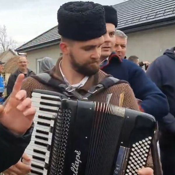 Uz Dabru pjevali i svirali i policajci? Jedan se sam prijavio