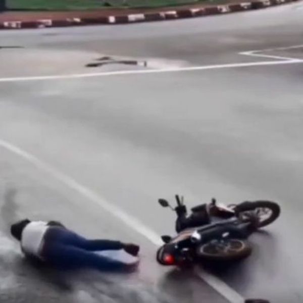 Nitko im ne bi vjerovao da ne postoji snimka: Motociklisti doživjeli bizarnu nesreću