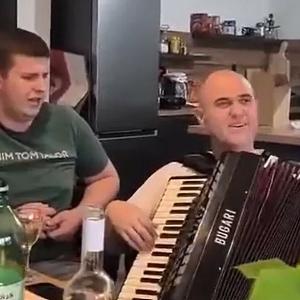 VIDEO Isplivala nova snimka! Dabro rasteže harmoniku, slavi se Pavelić kao vođa svih Hrvata