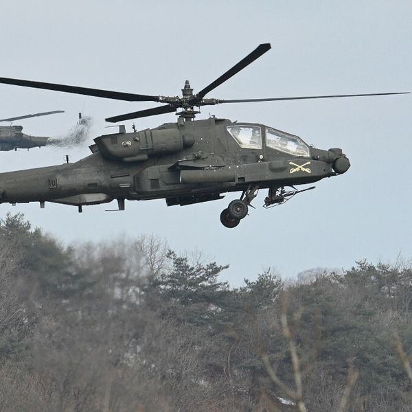 Najubojitiji američki vojni helikopter dobiva super moćno streljivo za borbu protiv dronova