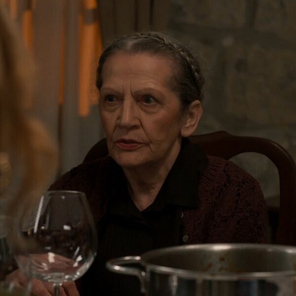 Kumovi: Svi se zabavljaju osim nje