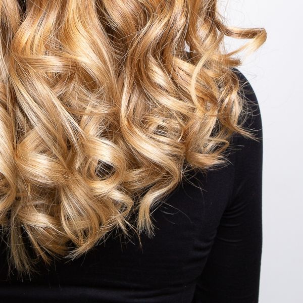 Hit nijanse plave boje kose za proljeće 2026.