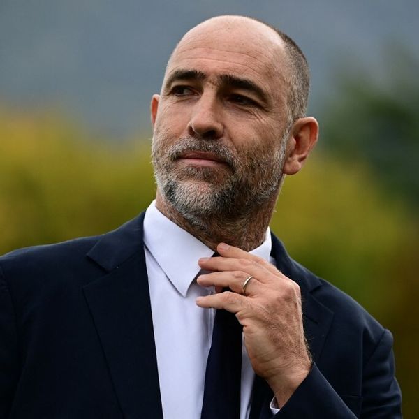 Englezi bruje o Tudorovu potezu prvog radnog dana: Ustao je i prišao novinarima