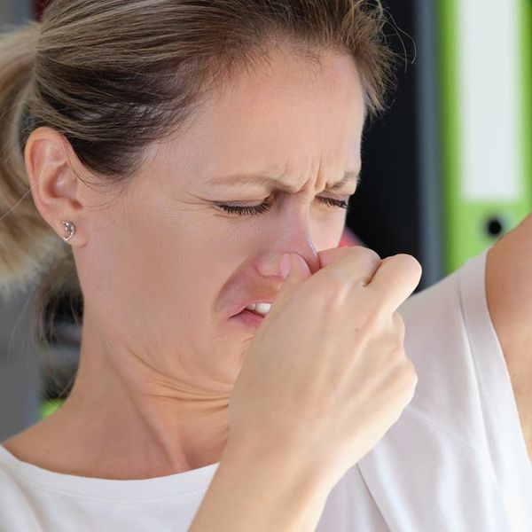 Nedostatak ova 3 vitamina i minerala može utjecati na vaš tjelesni miris!