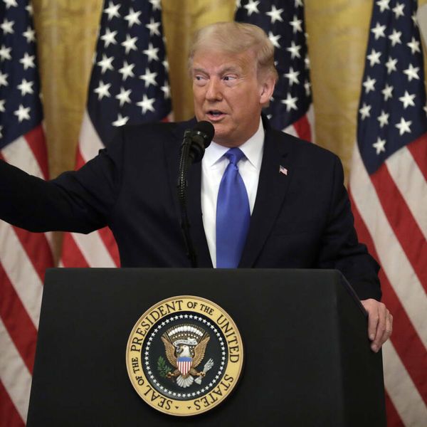 Trump razmatra "prijateljsko preuzimanje" Kube