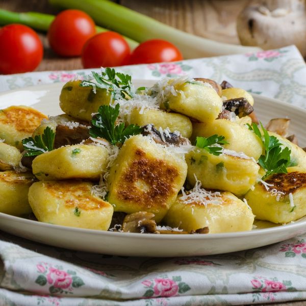 Recept za hrskave njoke sa špinatom i pancetom