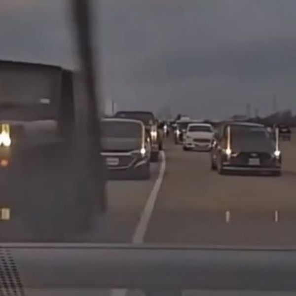 Vozač terenca mislio da je jako pametan pa izveo užasan manevar i brzo požalio