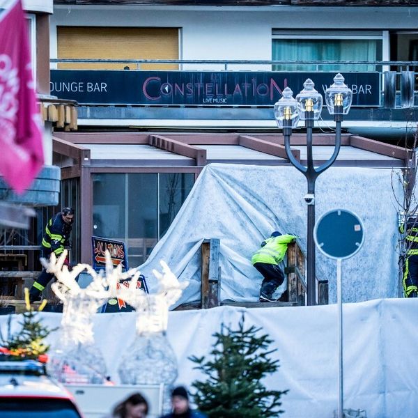 Užas u Švicarskoj: Više ljudi poginulo u eksploziji u baru na poznatom skijalištu