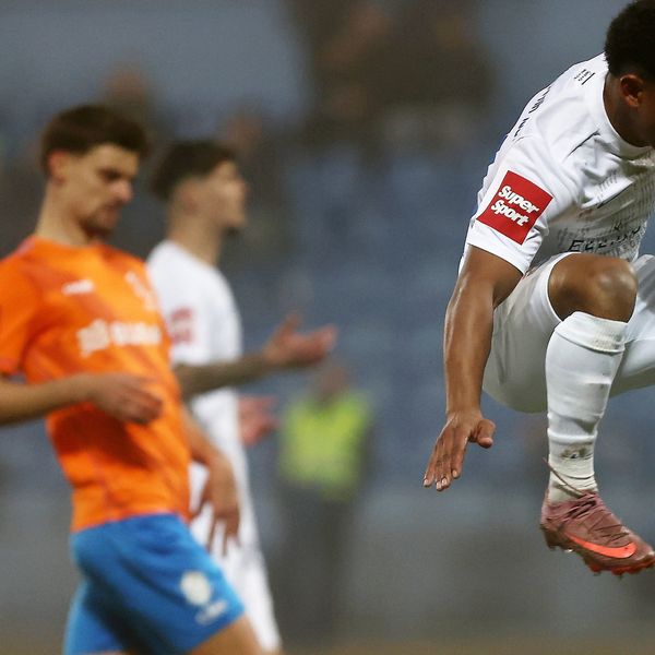 Najtraženiji igrač HNL-a na plaži u Kolumbiji odjenuo dres Hajduka!