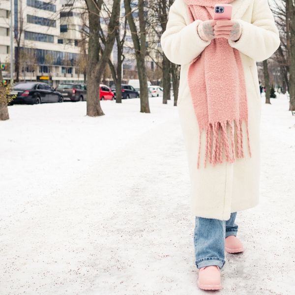 Pet spasonosnih trikova za siguran hod po skliskom asfaltu