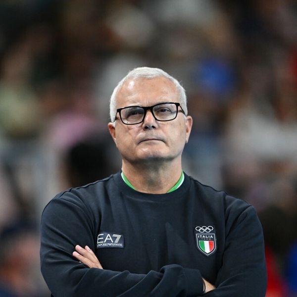 Trebali bi se boriti s Hrvatskom za polufinale, a šestorica ključnih igrača izbačena su iz reprezentacije