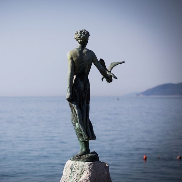 Djevojka s galebom: Dobro čuvana tajna opatijske muze koja je otkrivena nakon 55 godina