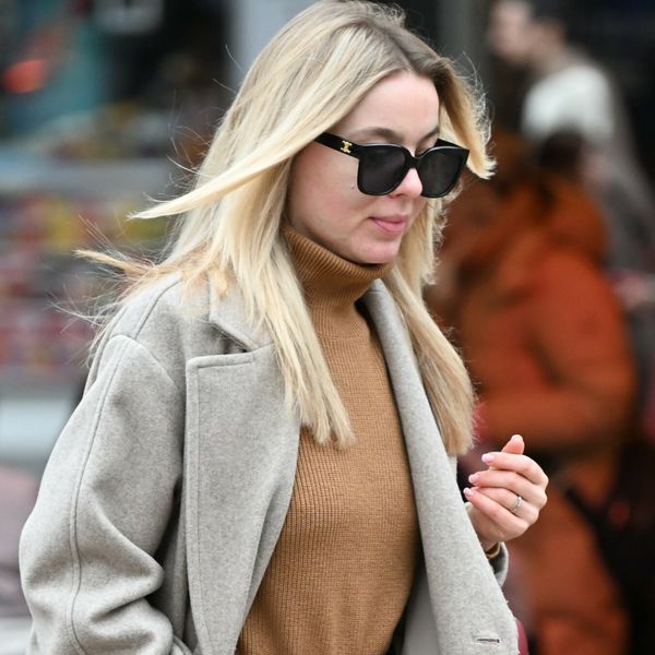 Ulična moda Zagreb bermude i čizme visokih sara 2026.