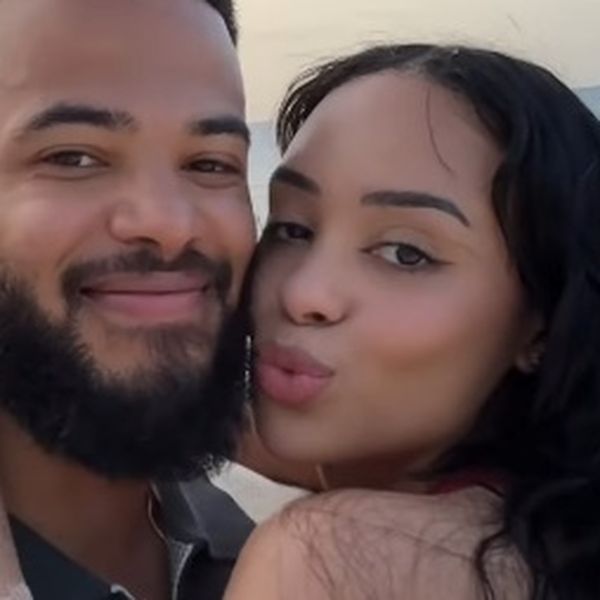 Rastaje se TikTok par Kristy Sarah i Desmond Scott