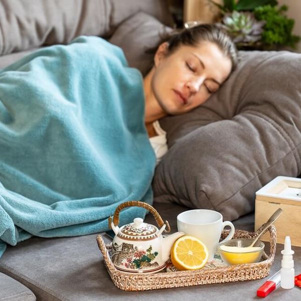 Umijeće znojenja: Kako prirodna medicina liječi zimske viroze bez kemije?