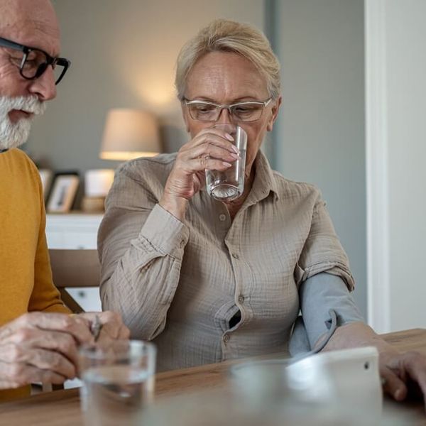 5 namirnica i pića koje treba izbjegavati ako uzimate lijekove za krvni tlak