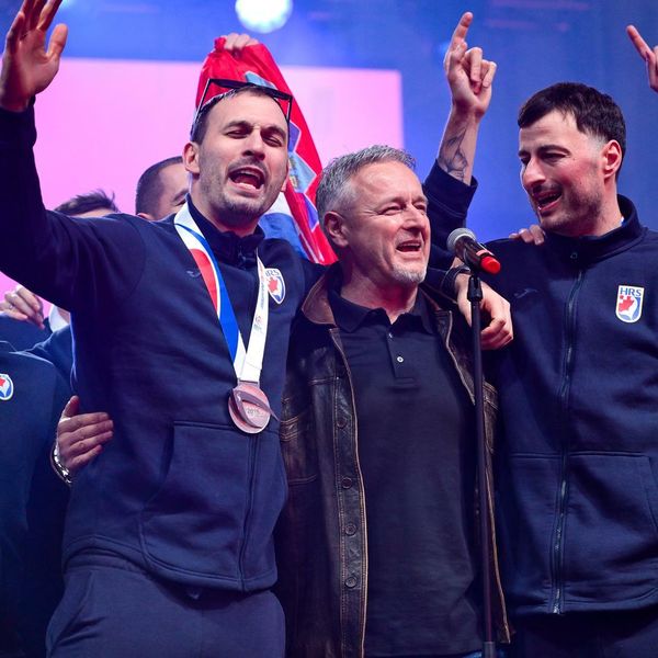 Srbi izabrali cajke, a Hrvati Thompsona: Evo koja će pjesma svirati nakon naših golova