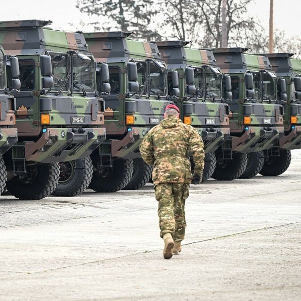 Slovenija šalje dva vojnika na Grenland