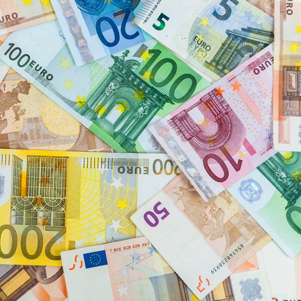 Bankarice iz Osijeka pronevjerile više od 2,3 milijuna eura: Dva desetljeća isplaćivale si novac s računa klijenata