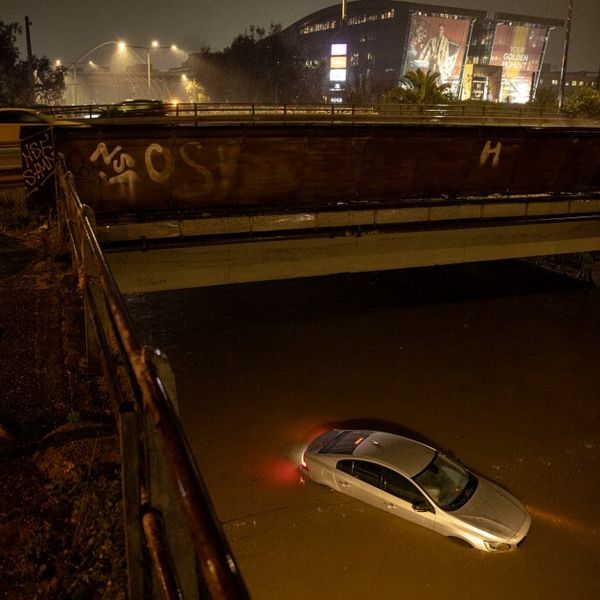 VIDEO Dijelovi Grčke pod vodom, jedna osoba poginula, nastale strašne bujice