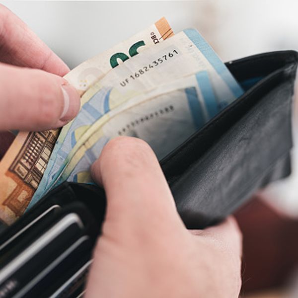 Roditelji, uskoro provjerite račune: Tisućama građana u dva navrata sjest će novac