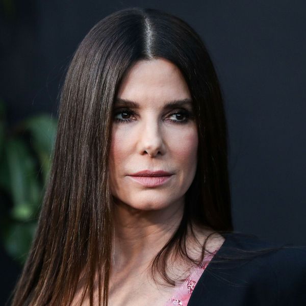 Sandra Bullock u najboljim gležnjačama i trapericama s naglašenim porubom
